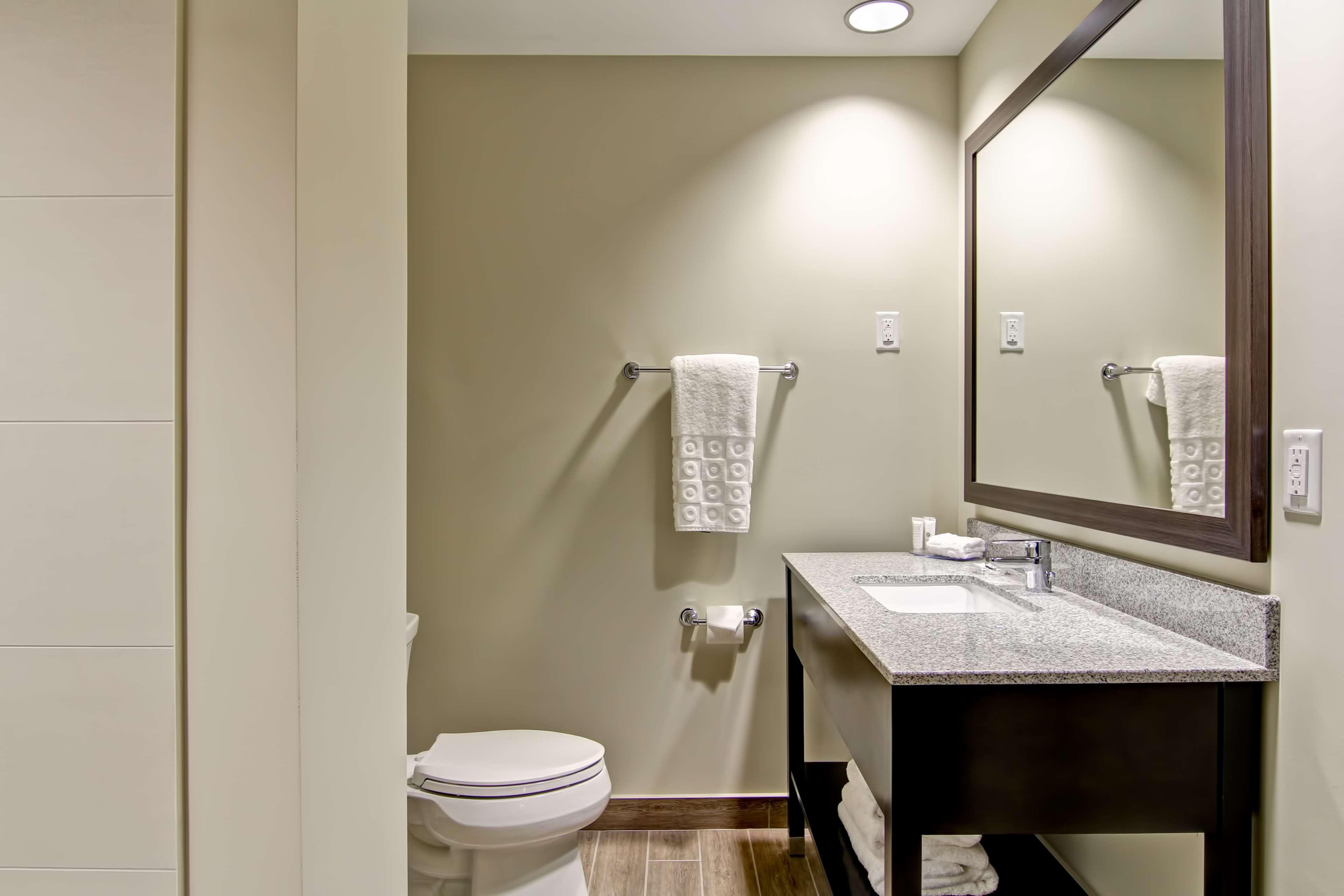 Best Western London Airport Inn & Suites Eksteriør billede