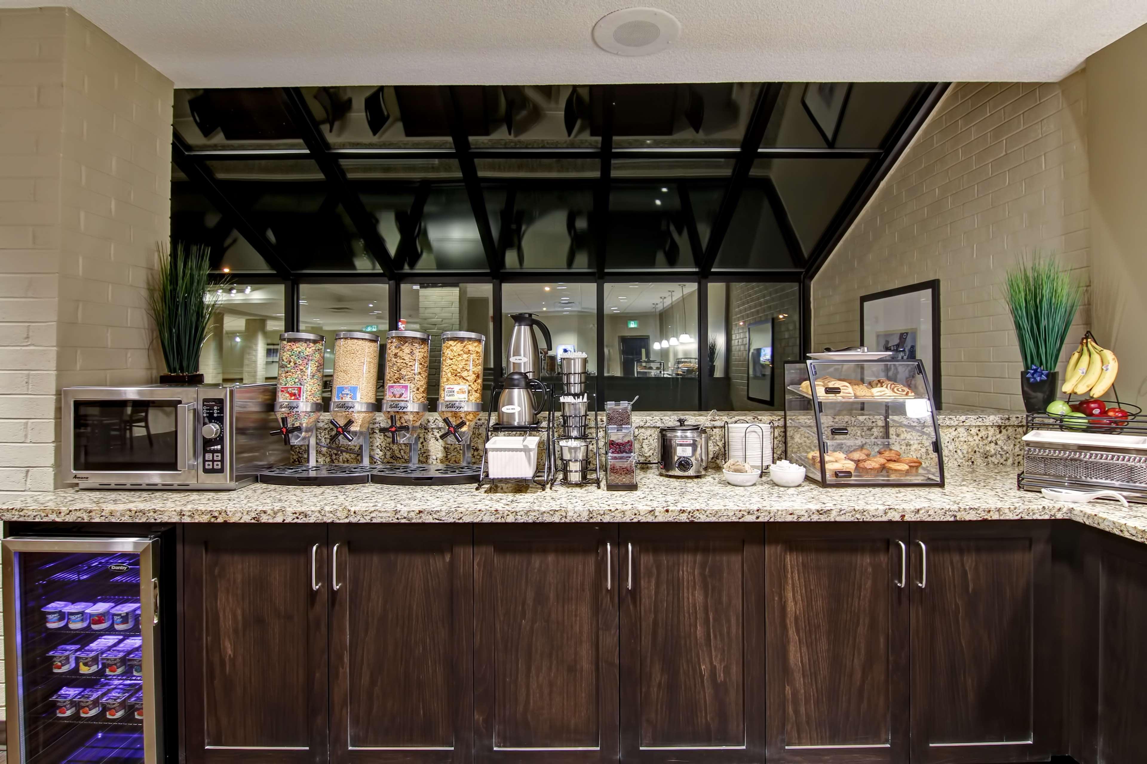 Best Western London Airport Inn & Suites Eksteriør billede