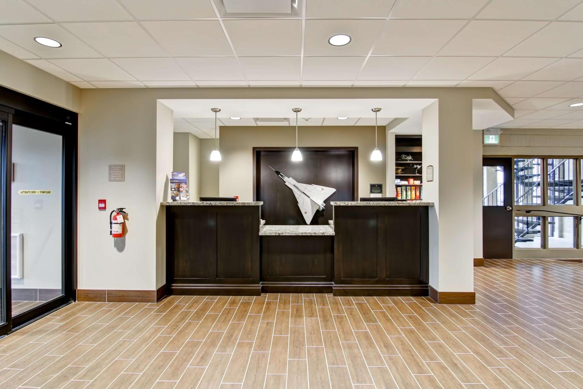 Best Western London Airport Inn & Suites Eksteriør billede